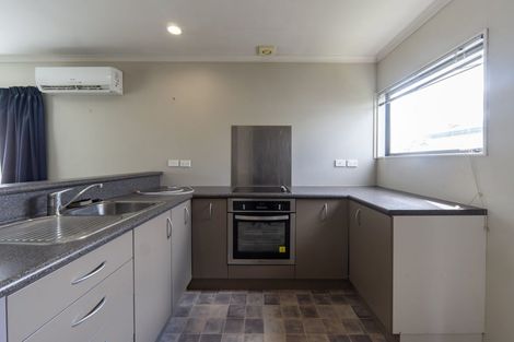 Photo of property in 7 Saint Lukes Place, Bader, Hamilton, 3206