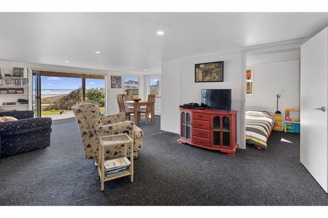Photo of property in 19 Ocean Close, Te Kopuru, Dargaville, 0371