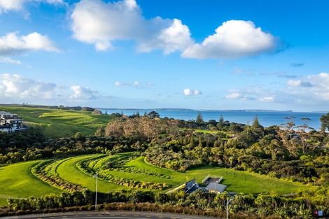 Photo of property in 5/1090 Beach Road, Torbay, Auckland, 0630