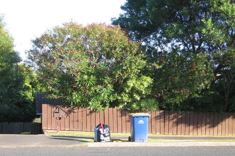 Photo of property in 34 Oaktree Avenue, Browns Bay, Auckland, 0630