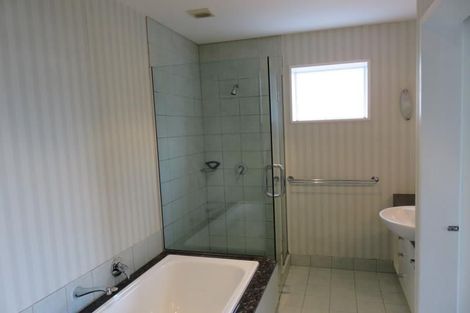 Photo of property in 2/54 Rama Crescent, Khandallah, Wellington, 6035