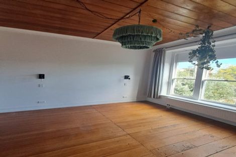 Photo of property in 96 Somerfield Street, Somerfield, Christchurch, 8024
