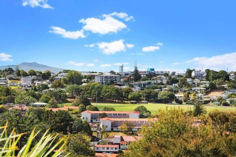 Photo of property in 4/102b Manuka Road, Bayview, Auckland, 0629