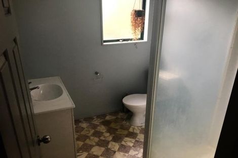 Photo of property in 3199 Great North Road, New Lynn, Auckland, 0600