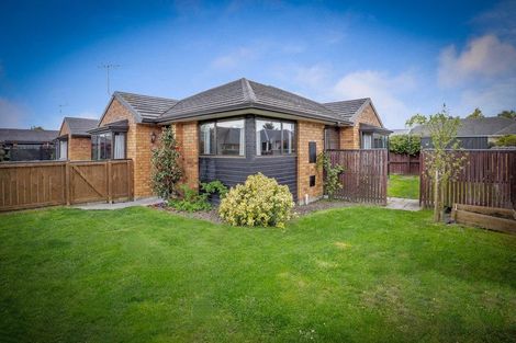 Photo of property in 22 Leander Street, Northcote, Christchurch, 8052