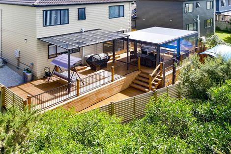 Photo of property in 23 Riverglade Parkway, Te Atatu South, Auckland, 0610