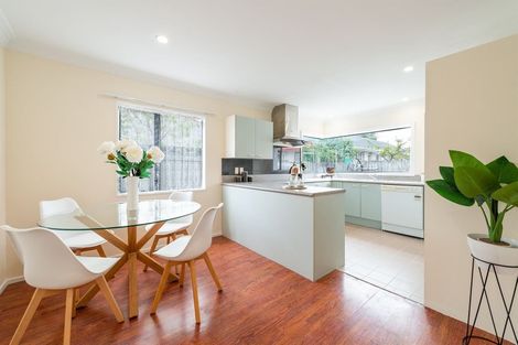 Photo of property in 122b Yaldhurst Road, Sockburn, Christchurch, 8042
