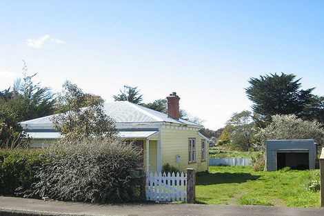 Photo of property in 6 Ngareta Street, Marton, 4710