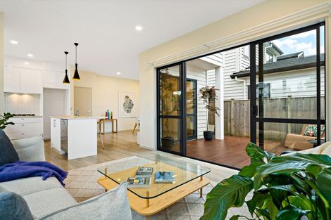 Photo of property in 70 Kano Way, Hobsonville, Auckland, 0616