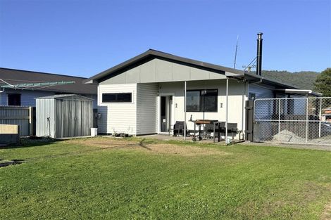 Photo of property in 20 Blake Street, Blaketown, Greymouth, 7805