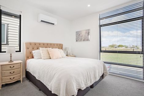 Photo of property in 1 Horomia Road, Karaka, Papakura, 2113