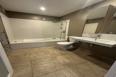 Photo of property in 22 Tiketike Way, Brooklyn, Wellington, 6021