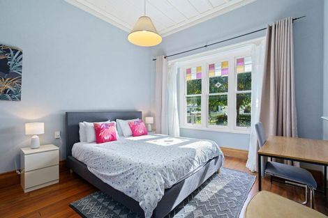 Photo of property in 41 Queen Street, Cambridge, 3434