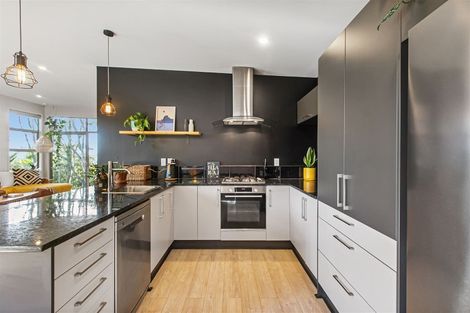 Photo of property in 196a Old Titirangi Road, Titirangi, Auckland, 0604