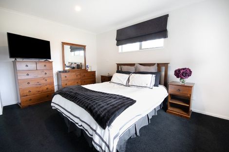 Photo of property in 21 Hurunui Drive, Te Awa, Napier, 4110
