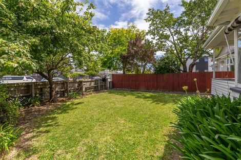 Photo of property in 44 Hills Road, Edgeware, Christchurch, 8013