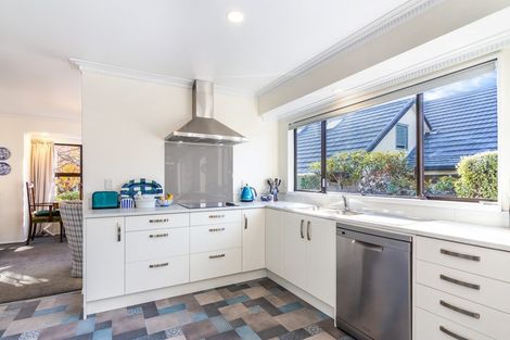 Photo of property in 4 Haines Grove, Rainbow Point, Taupo, 3330