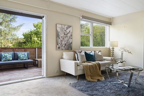 Photo of property in 42 West Lynn Road, Titirangi, Auckland, 0604