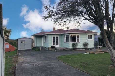 Photo of property in 64 Ruahine Street, Dannevirke, 4930