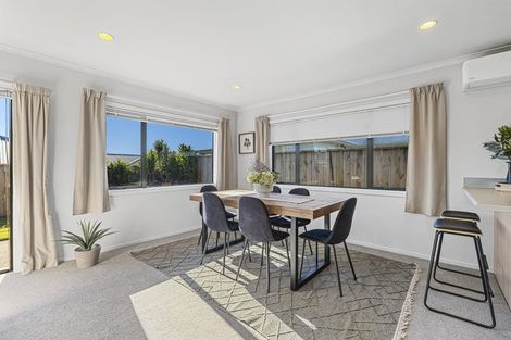 Photo of property in 11 Wilton Street, Westown, New Plymouth, 4310