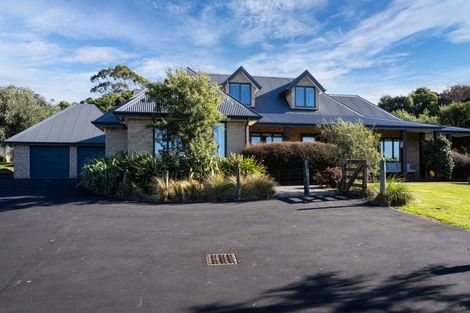 Photo of property in 23a Hyndhope Road, Kennedys Bush, Christchurch, 8025