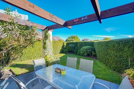 Photo of property in 9 Meadowbrook Place, Wanaka, 9305