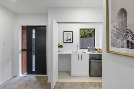Photo of property in 49 Searells Road, Strowan, Christchurch, 8052