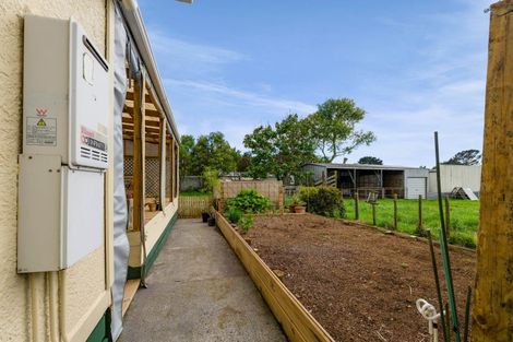 Photo of property in 275 Henwood Road, Paraite, New Plymouth, 4372