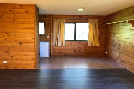 Photo of property in 12 Delshaw Avenue, Stanmore Bay, Whangaparaoa, 0932