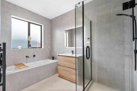 Photo of property in 202 Matua Road, Kumeu, 0810