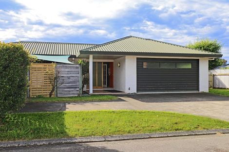 Photo of property in 5 Pukekura Place, Taradale, Napier, 4112