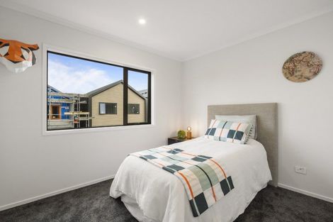 Photo of property in 33 Bristol Freighter Road, Hobsonville, 0616