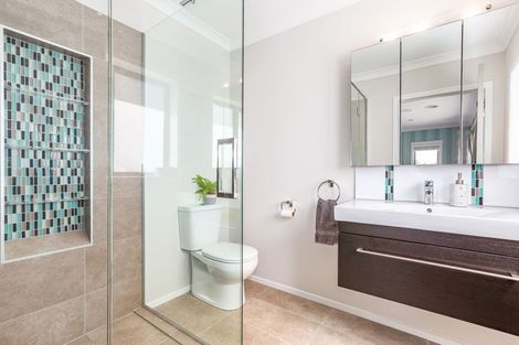 Photo of property in 17 Dusky Crescent, Aotea, Porirua, 5024