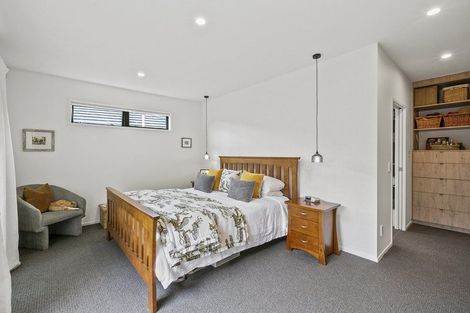Photo of property in 49b Links Drive, Waiwhakaiho, New Plymouth, 4312