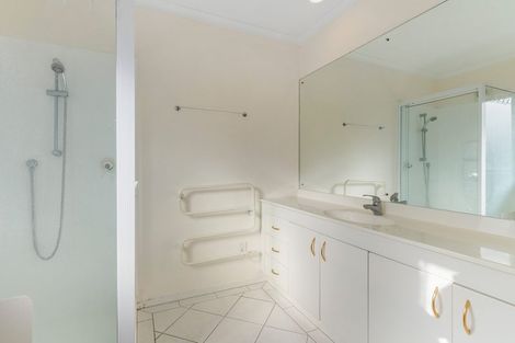 Photo of property in 19 Belgate Place, Somerville, Auckland, 2014