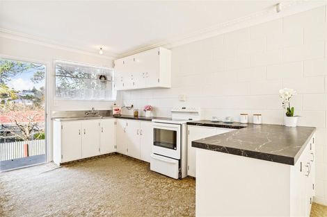 Photo of property in 2/8 Pamela Place, New Lynn, Auckland, 0600