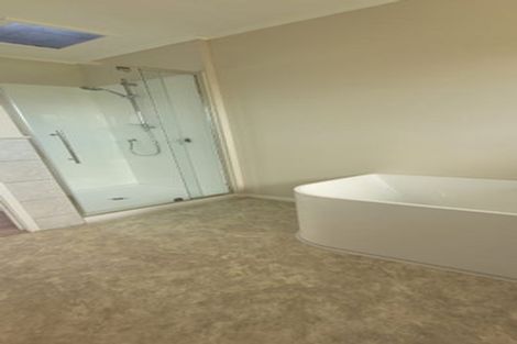 Photo of property in 3/64 Church Street, Northcote Point, Auckland, 0627