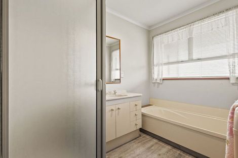 Photo of property in 284 Sawyers Arms Road, Bishopdale, Christchurch, 8053