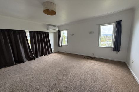 Photo of property in 21 Routley Drive, Glen Eden, Auckland, 0602