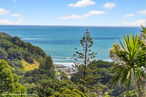 Photo of property in 72 Domain Crescent, Muriwai, 0881