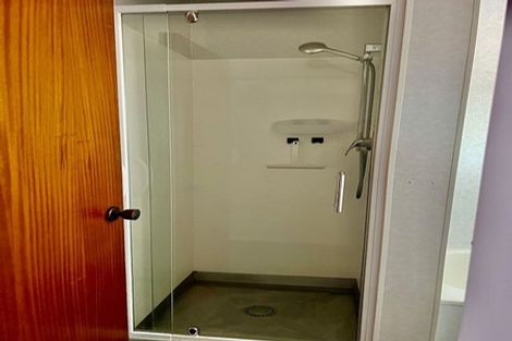 Photo of property in 2/30 Whitley Avenue, Ebdentown, Upper Hutt, 5018