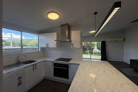 Photo of property in 71 Hikurangi Street, Trentham, Upper Hutt, 5018