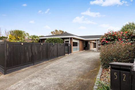 Photo of property in 52 Kentucky Way, Awapuni, Palmerston North, 4412