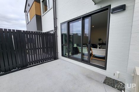 Photo of property in 18 Hema Road, Hobsonville, 0616