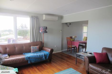 Photo of property in 26 Jane Grove, Paparangi, Wellington, 6037