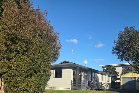 Photo of property in 42 Lagoon Place, Poike, Tauranga, 3112