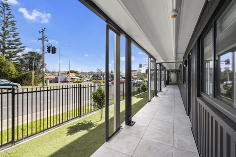 Photo of property in 1b/4045 Great North Road, Glen Eden, Auckland, 0602