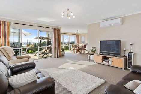 Photo of property in 23 Merlot Drive, Pyes Pa, Tauranga, 3112