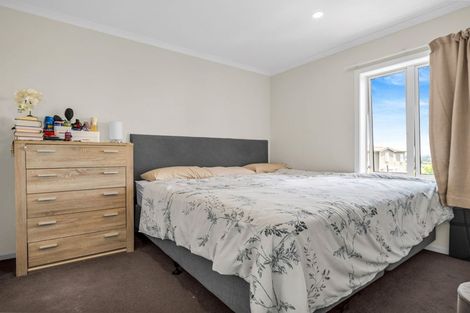 Photo of property in 1 Manawatere Way, Flat Bush, Auckland, 2019