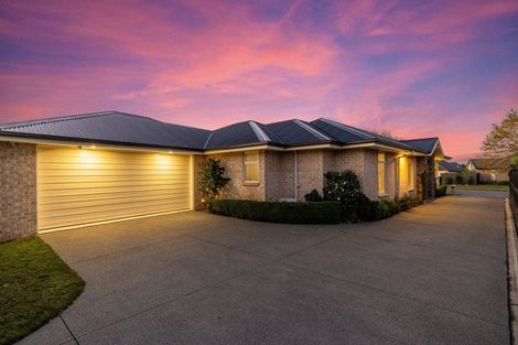 Photo of property in 51 Carradale Avenue, Broomfield, Christchurch, 8042